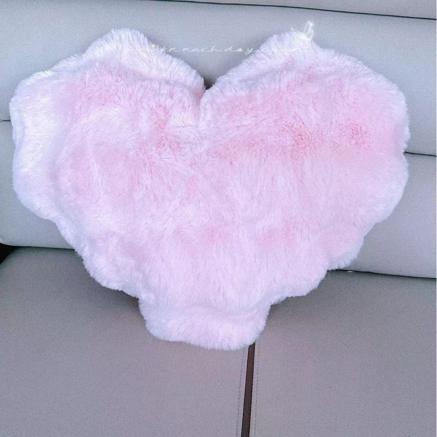 Valentines Day Heart Shaped Pillow 20 Inches Heart Decorative Throw Pillows Faux Fur Love Pillows Cute Pillow Valentines Day Decorations Wedding Decor Living Room Bedroom Nursery Decor