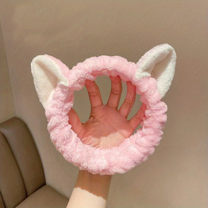 Coral Fleece Facial Spa Headband with Cat Ears - Comfortable and Stylish Skincare Headband for Washing Face and Makeup