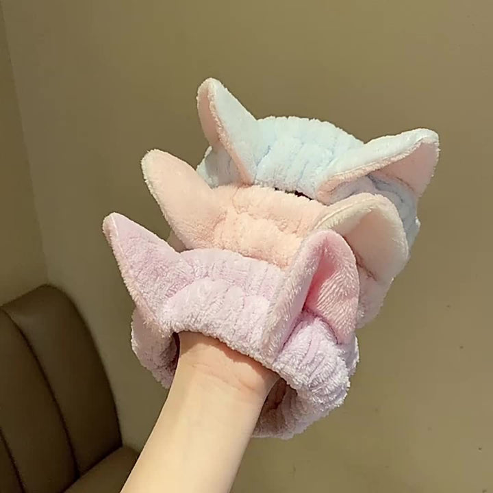 Coral Fleece Facial Spa Headband with Cat Ears - Comfortable and Stylish Skincare Headband for Washing Face and Makeup